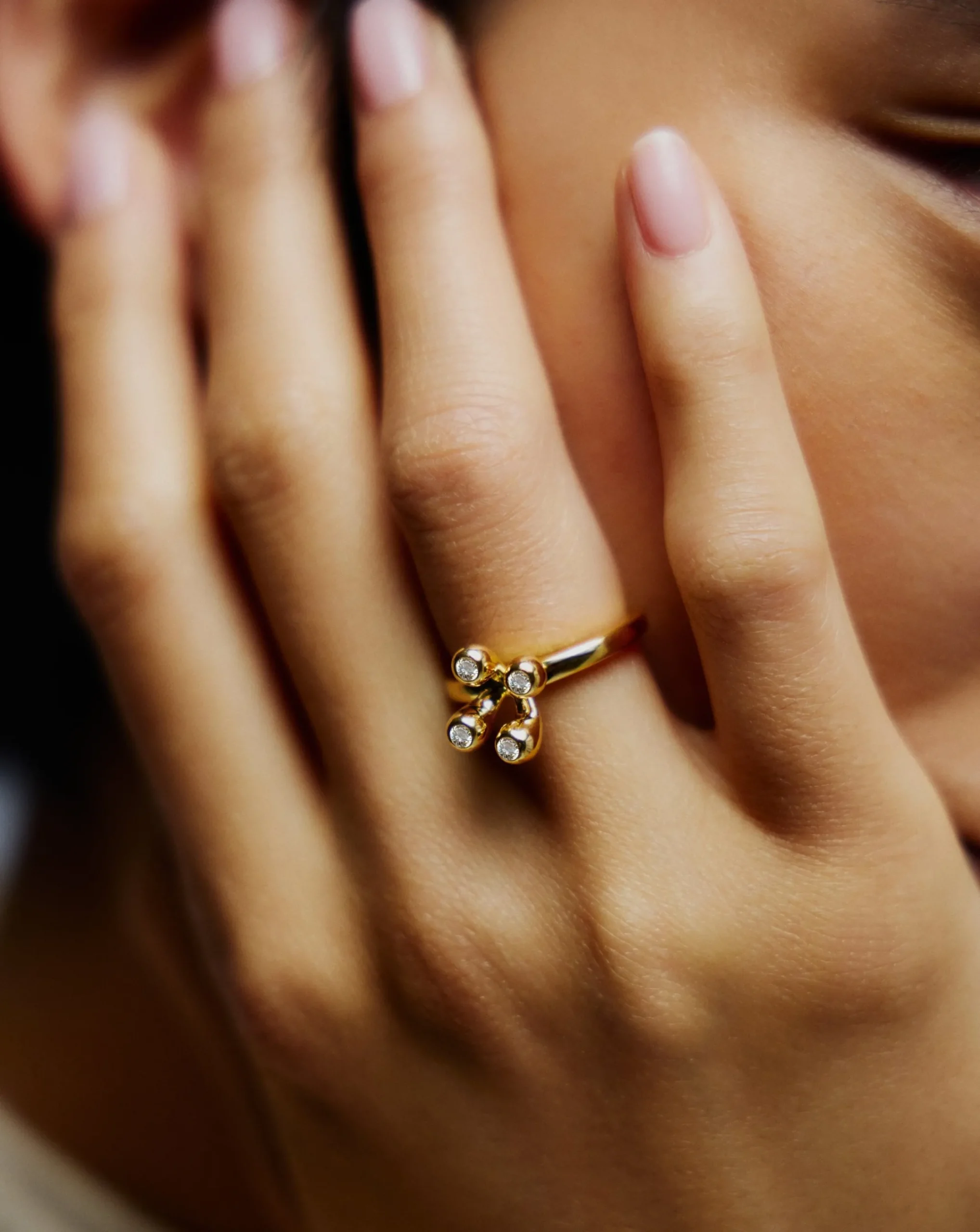 Atom Ring