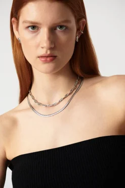 Camail Chain Necklace