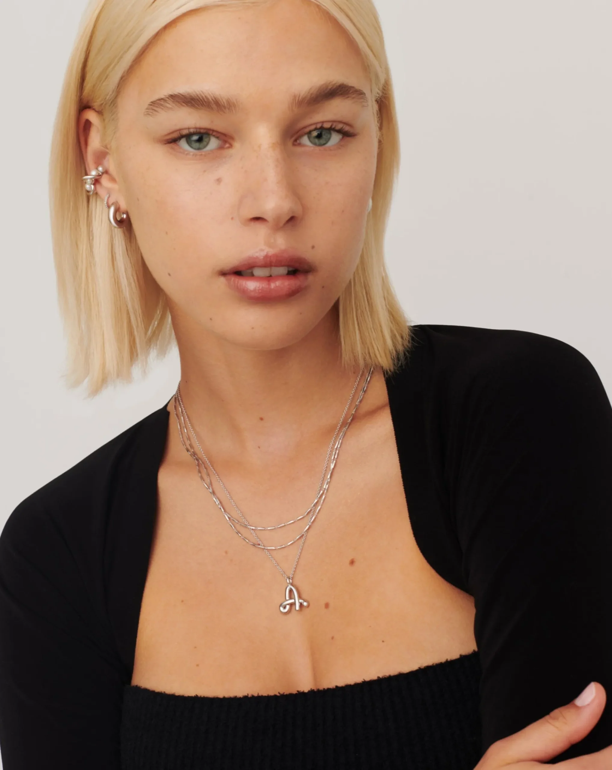 Curly Molten Initial Pendant Necklace - Initial A