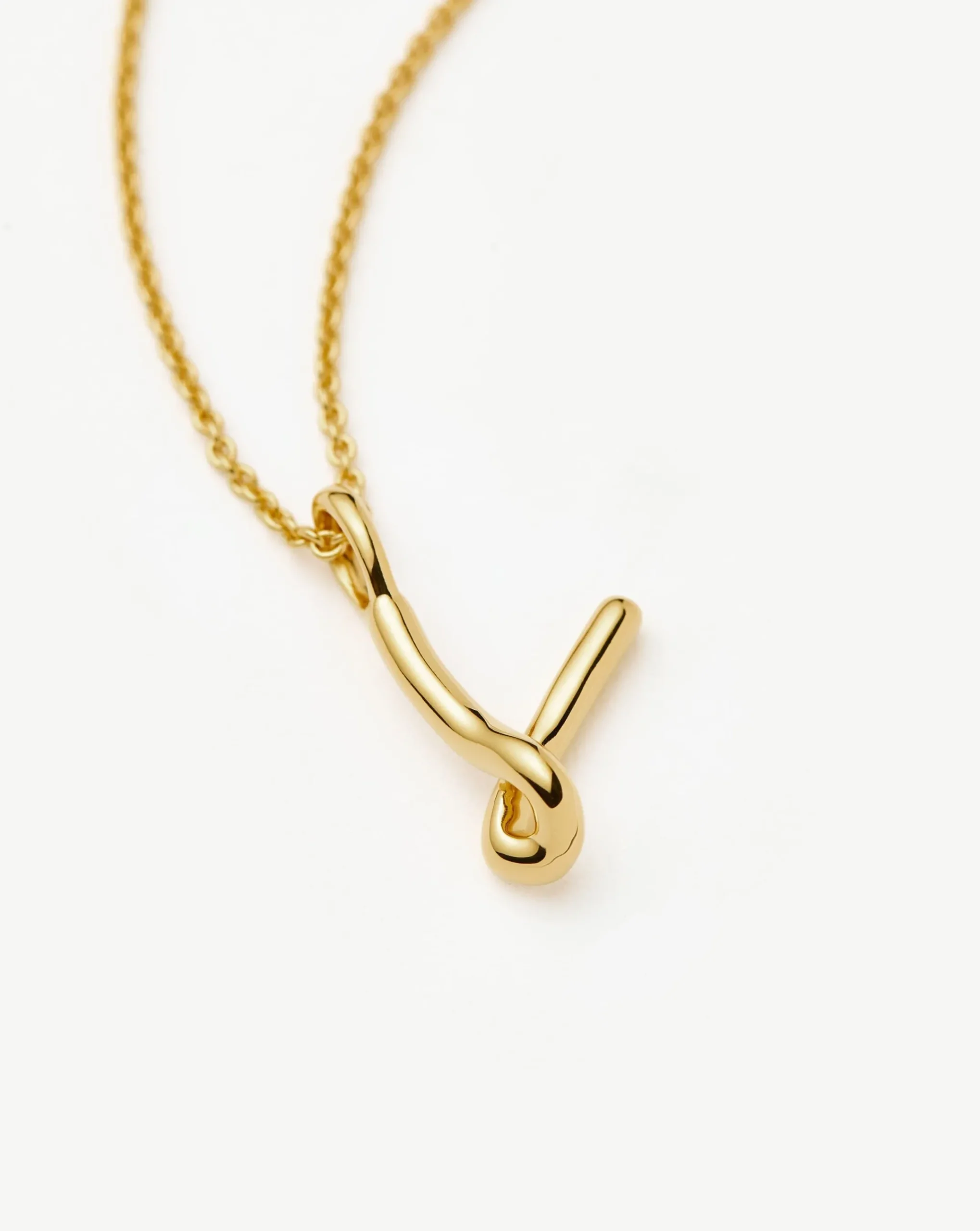 Curly Molten Mini Initial Necklace - V