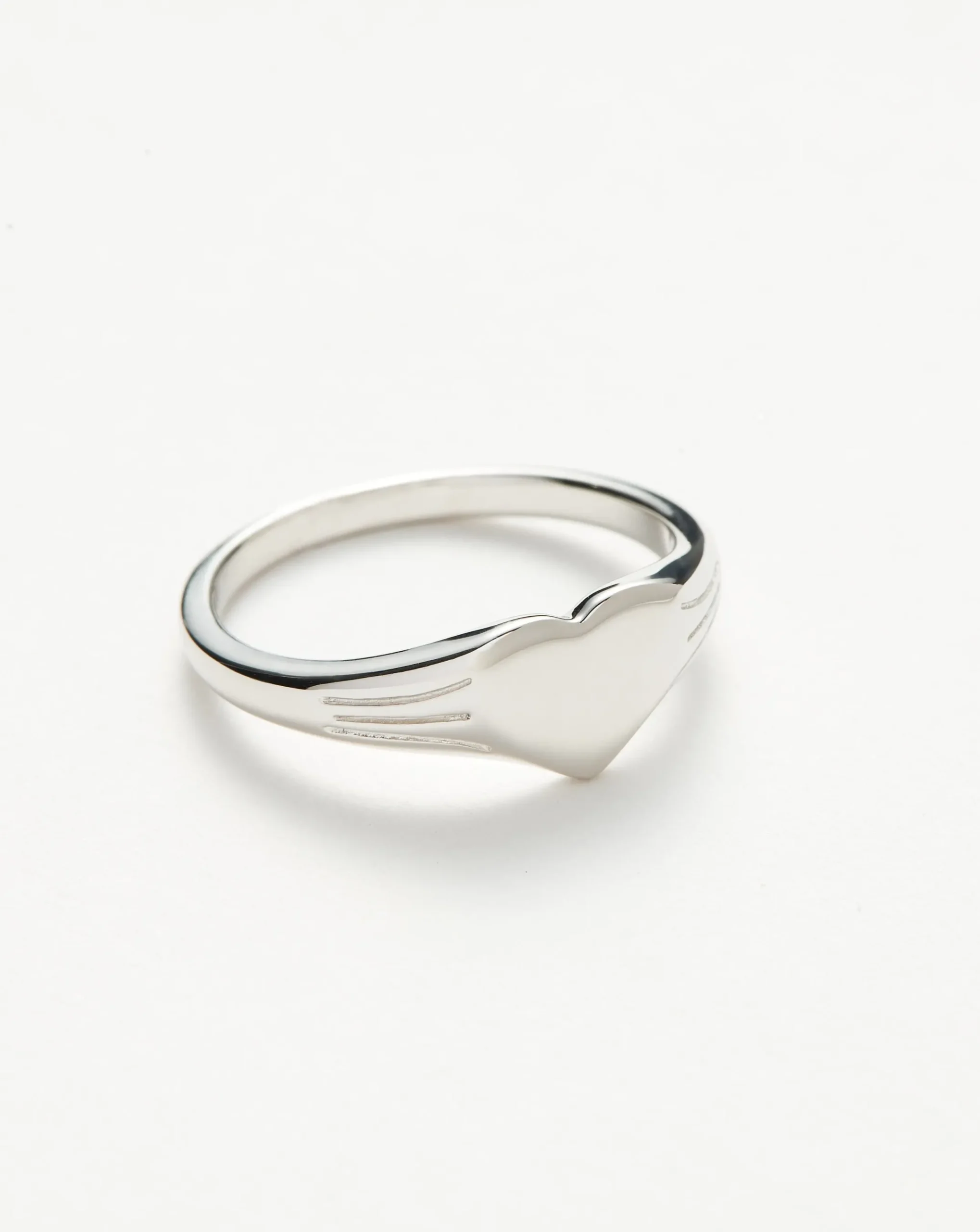 Engravable Heart Signet Ring
