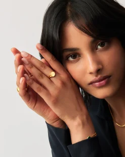 Engravable Round Signet Ring