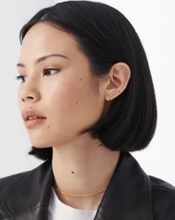 Fine Bar Single Stud Earring