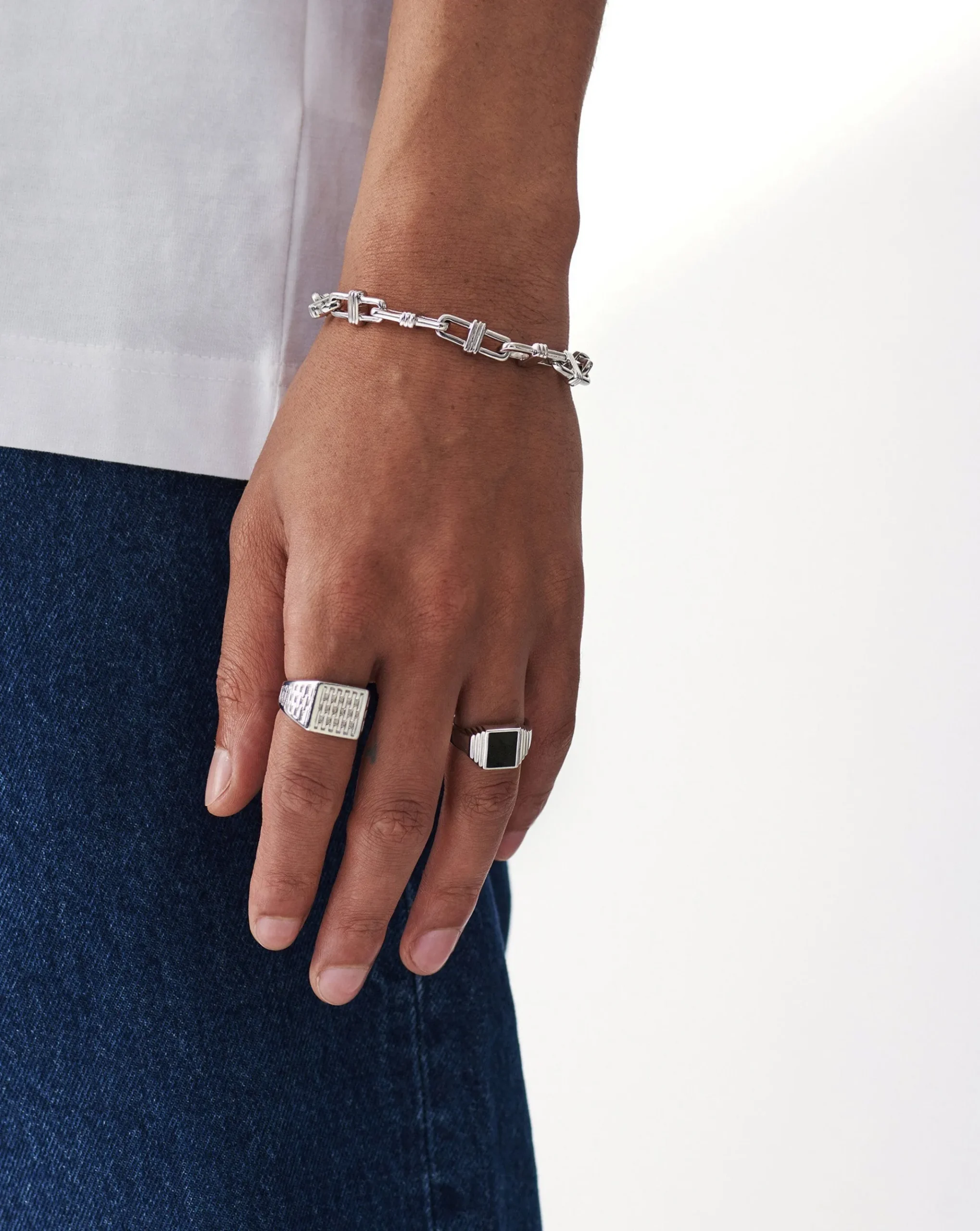 Fused Ridge Signet Ring