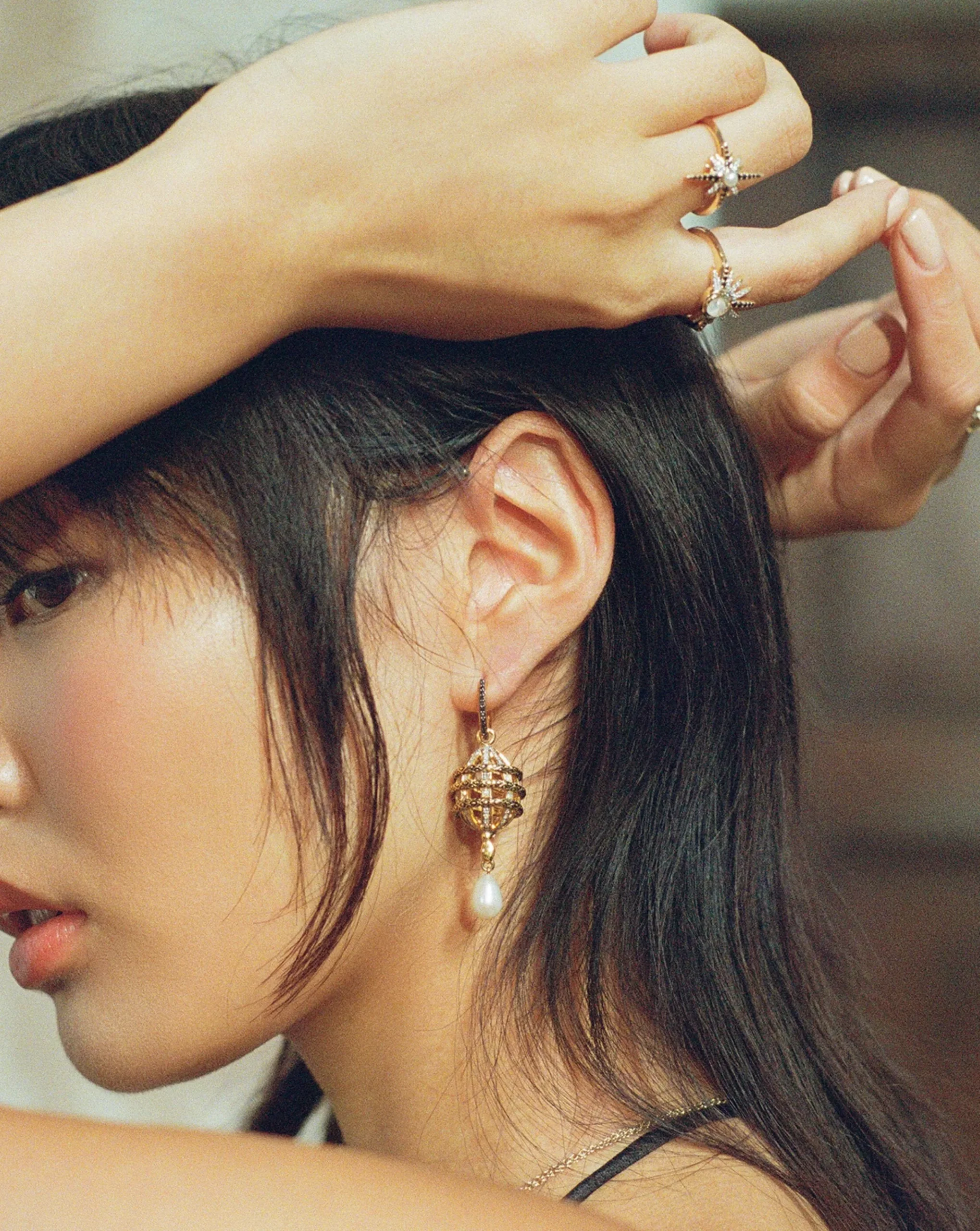 Harris Reed Fine Uncaged Drop Earrings