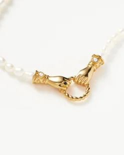 Harris Reed Medium In Good Hands Pearl Pendant Necklace