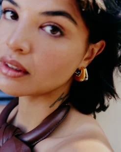Hera Dome Double Ridge Medium Hoop Earrings