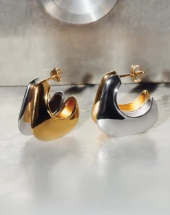 Hera Dome Double Ridge Medium Hoop Earrings