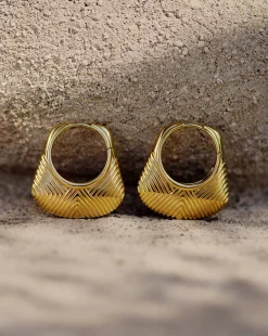 Hera Ridge Hoop Earrings