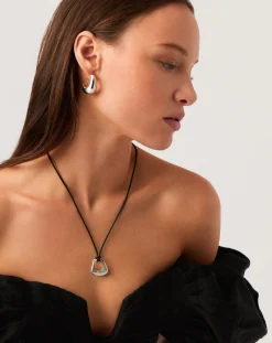 Hera Ridge Pendant Cord Necklace