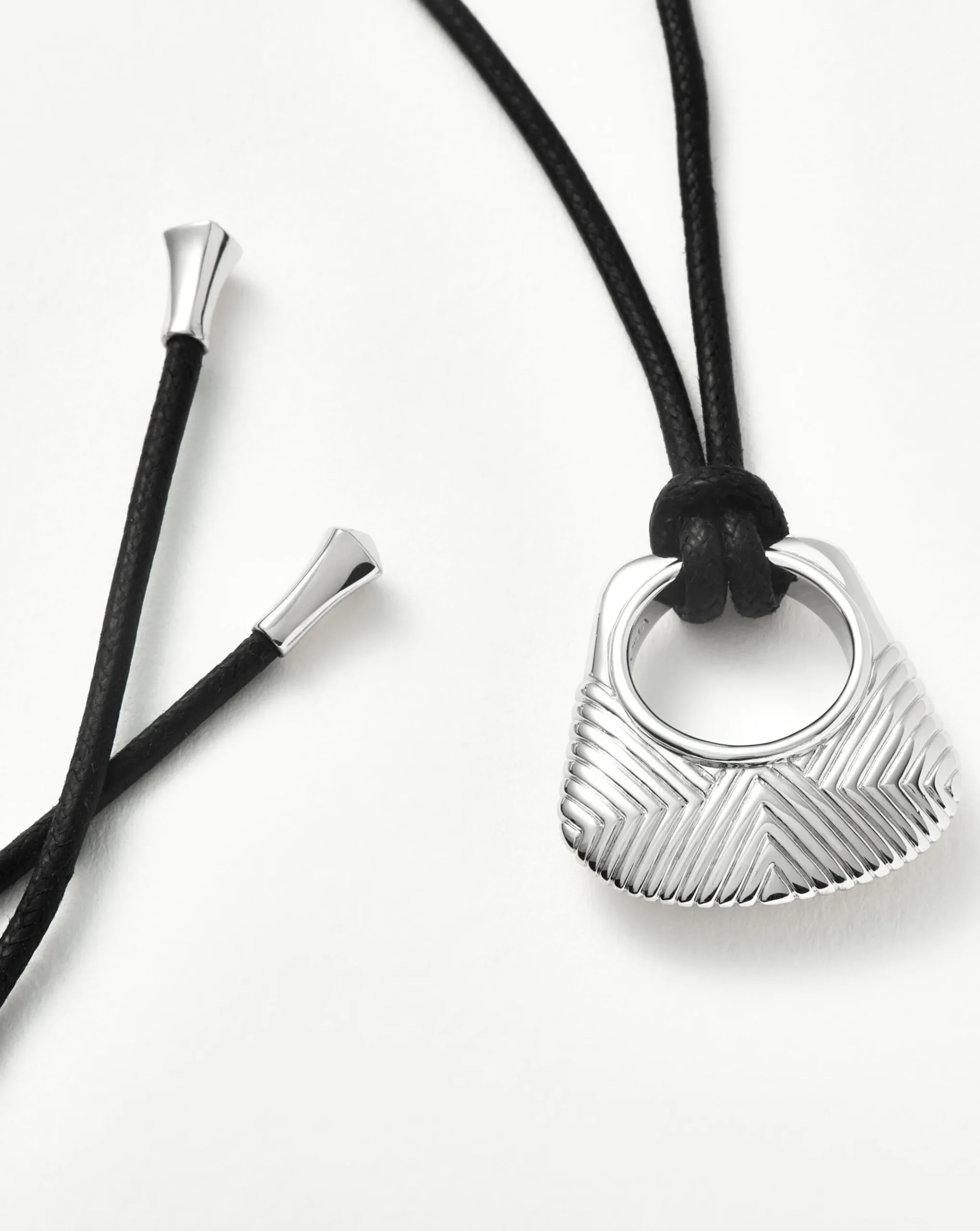 Hera Ridge Pendant Cord Necklace