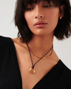 Hera Ridge Pendant Cord Necklace