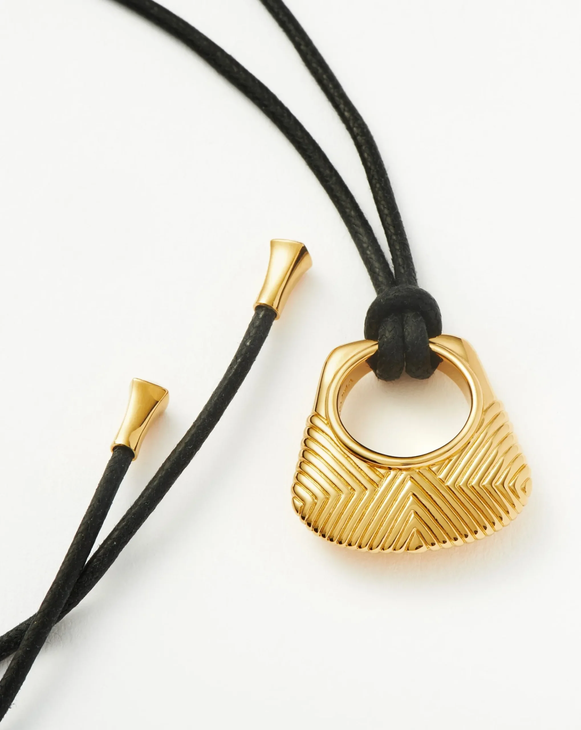 Hera Ridge Pendant Cord Necklace