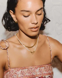 Iconic In Good Hands Necklace Set