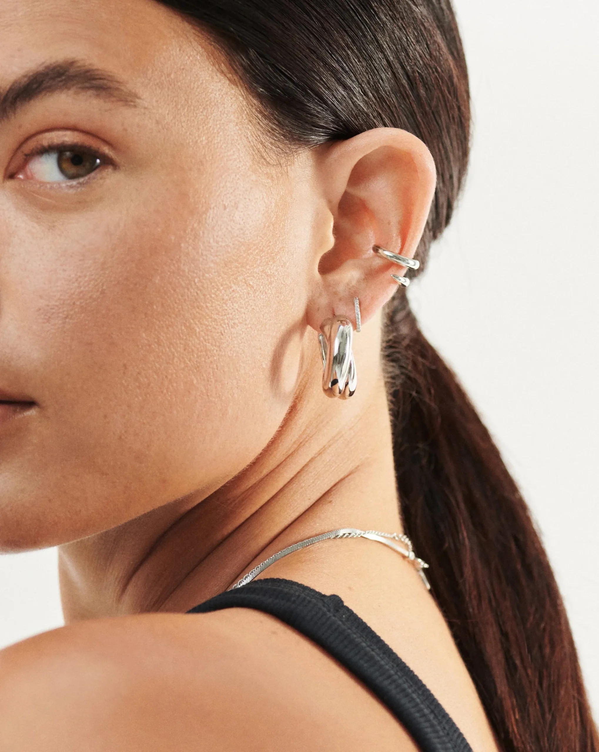 Lucy Williams Chunky Medium Entwine Hoop Earrings