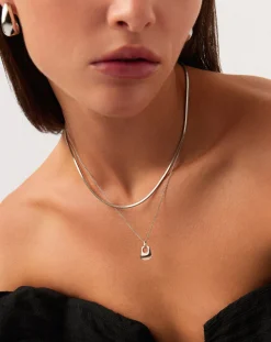 Lucy Williams Short Square Snake Chain Necklace