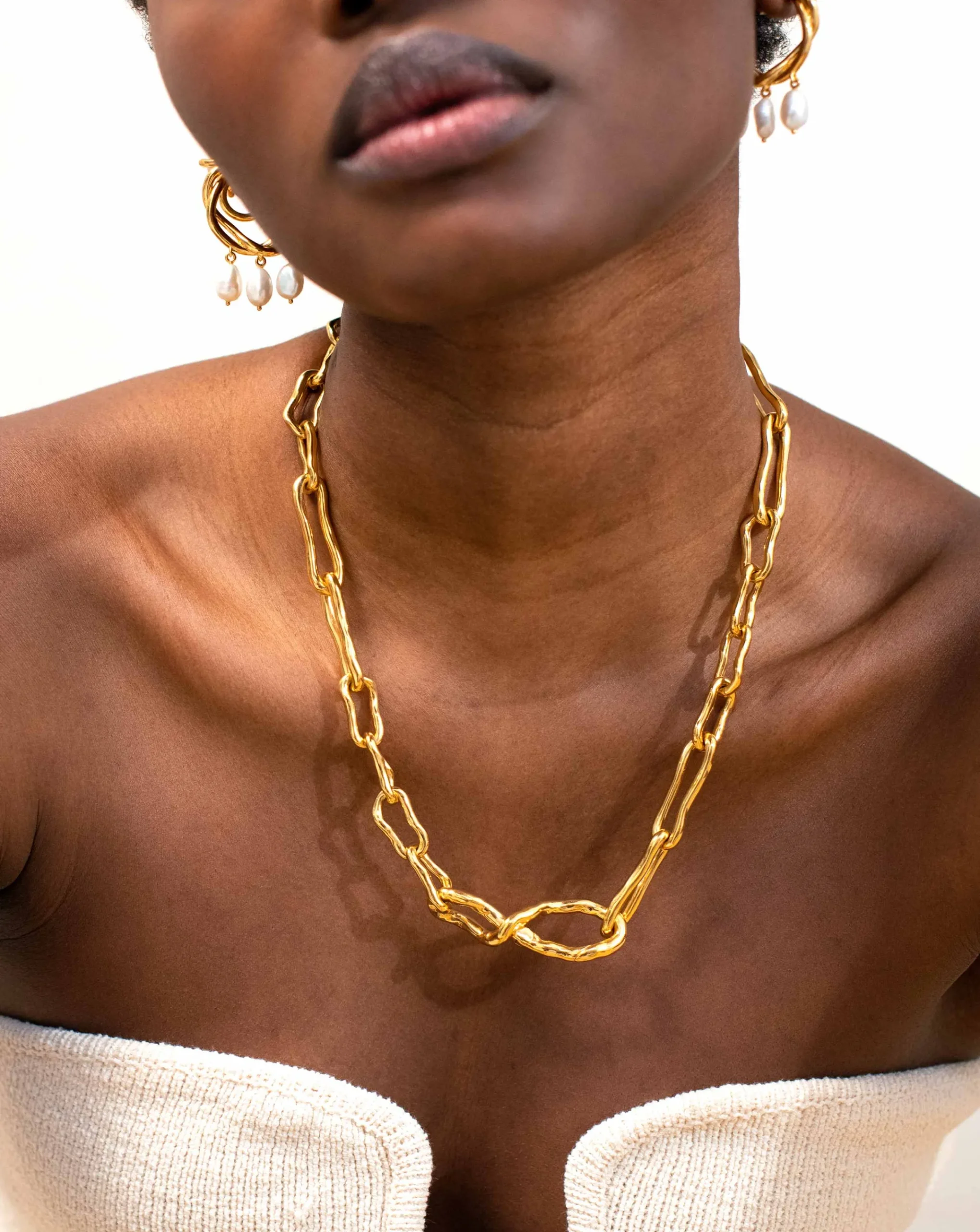 Molten Twisted Infinity Chain Necklace