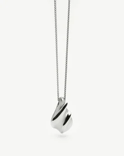 Savi Ridge Droplet Pendant Necklace