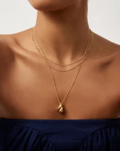 Savi Ridge Droplet Pendant Necklace