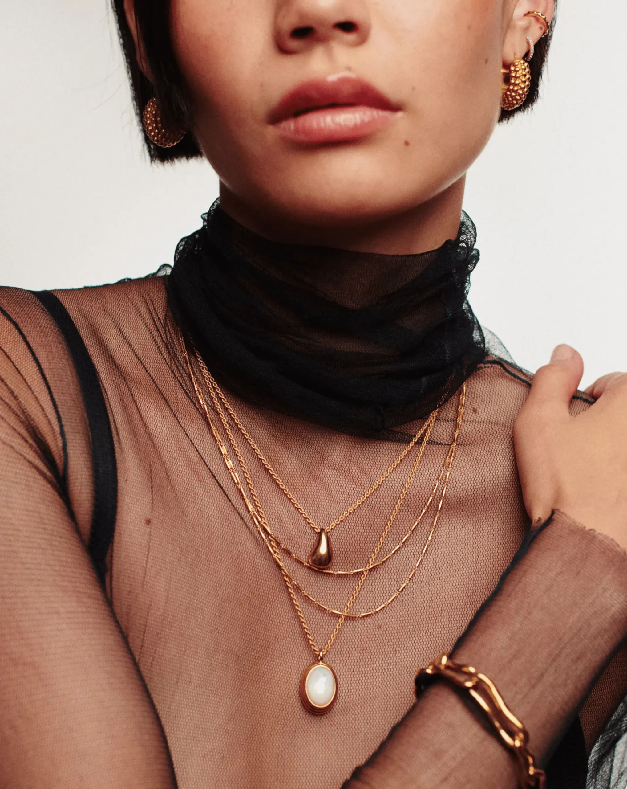 Savi Ridge Oval Gemstone Pendant Necklace
