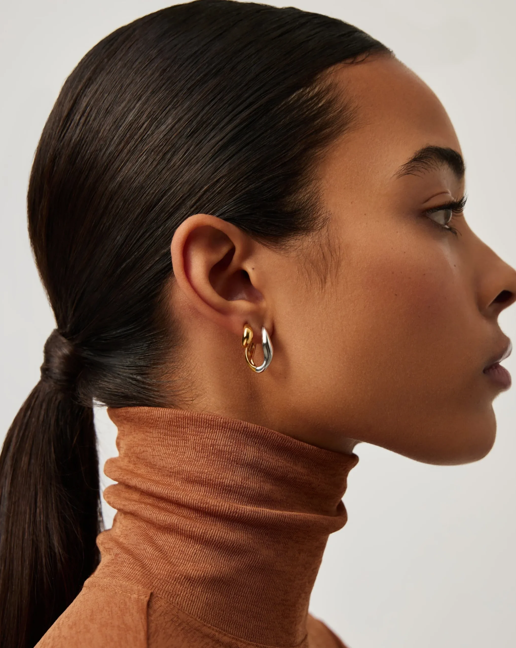 Savi Signature Small Hoop Earrings