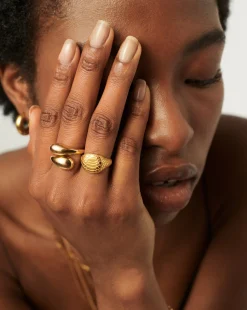 Serpent Textured Signet Ring