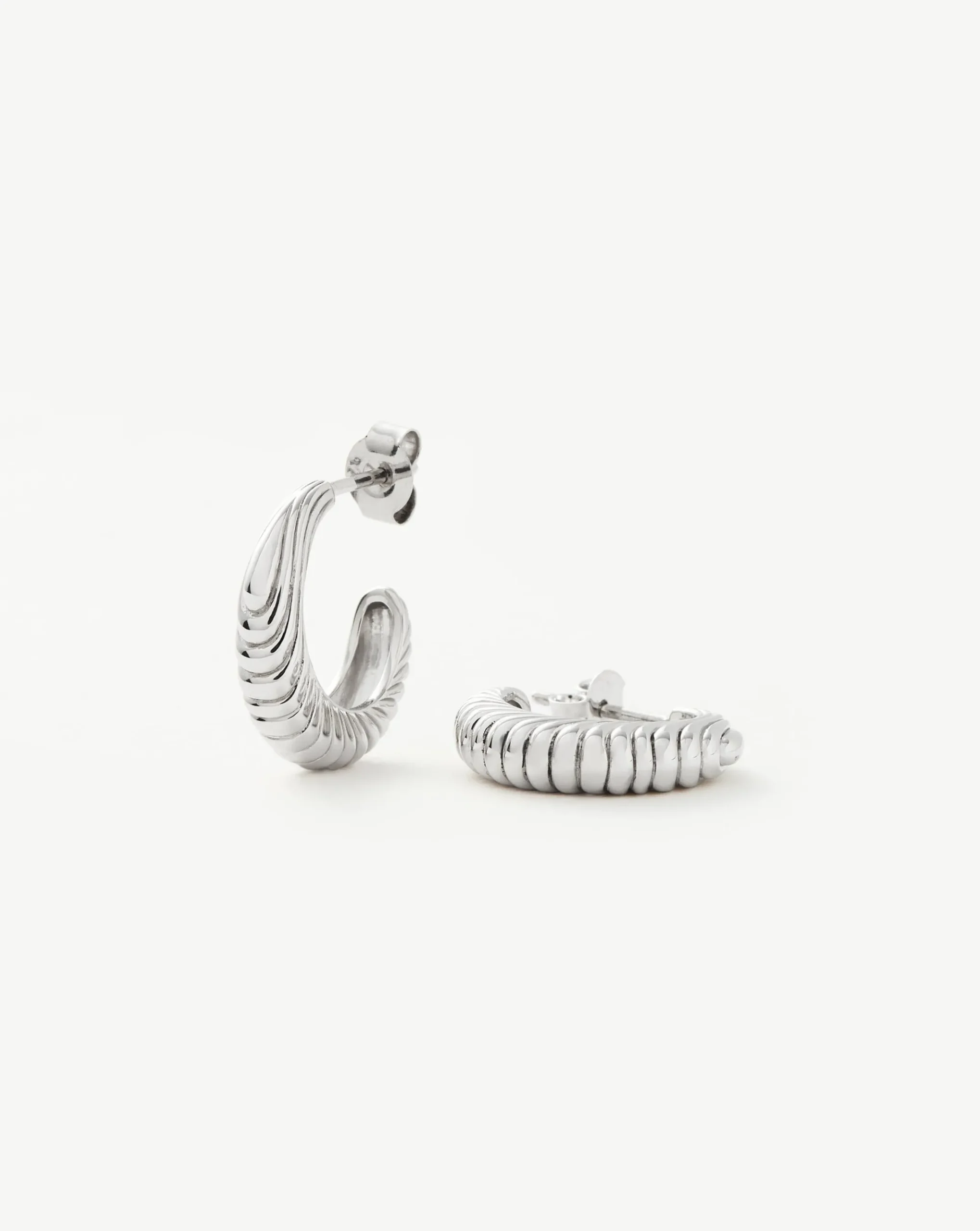 Wavy Ridge Small Hoop Earrings