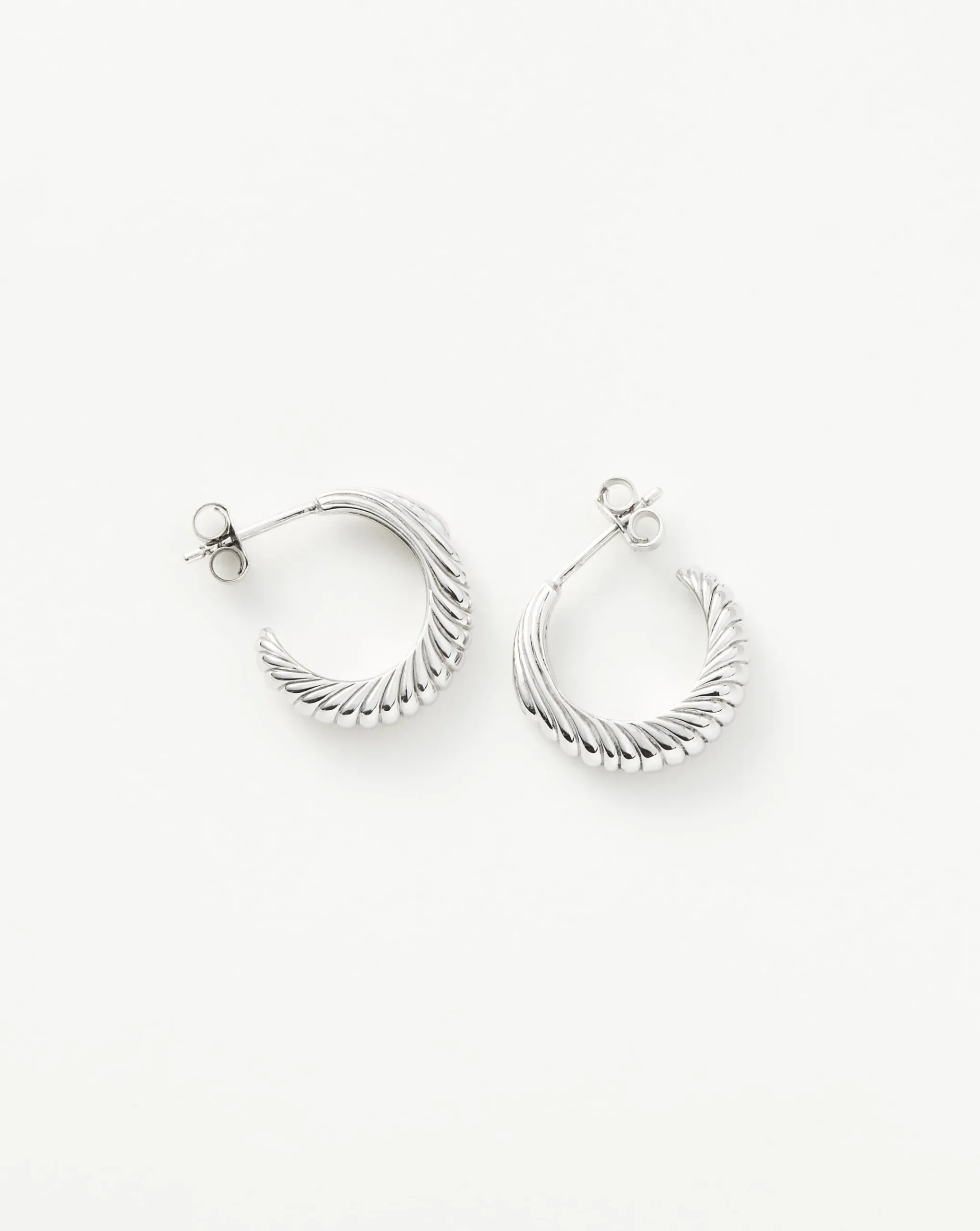 Wavy Ridge Small Hoop Earrings